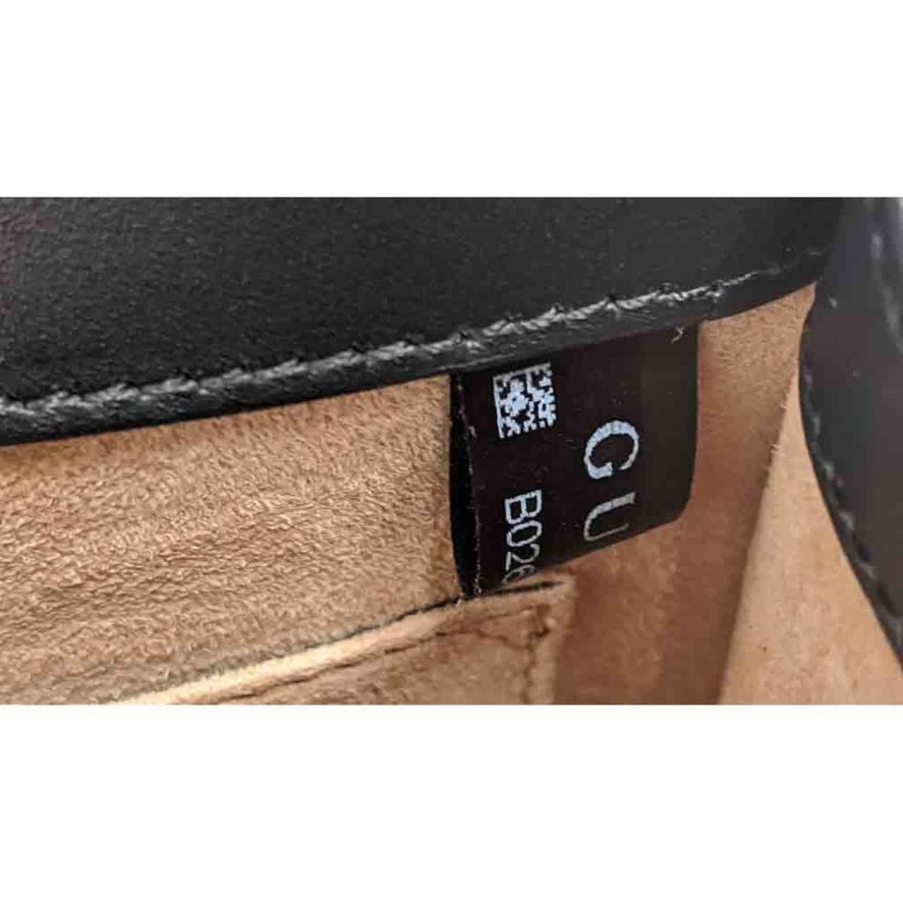 SOLD Gucci Black Mini Sylvie Crossbody Bag - Picture 5 of 6